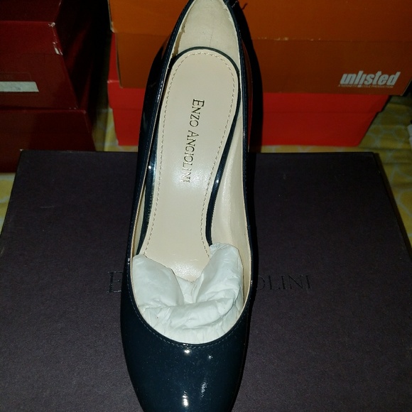 Heels - Picture 1 of 3